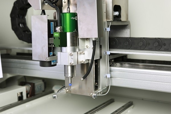 Genitec ESDの紡錘の自動用具は製粉用具GAM336ATが付いているPCBの分離器100mm/sを変える